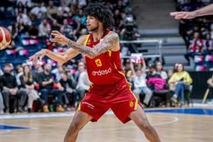 首轮小绿屋全部上岸?次轮小绿屋1人落选：西班牙中锋阿尔曼萨
